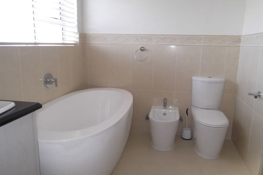4 Bedroom Property for Sale in Royal Alfred Marina Eastern Cape